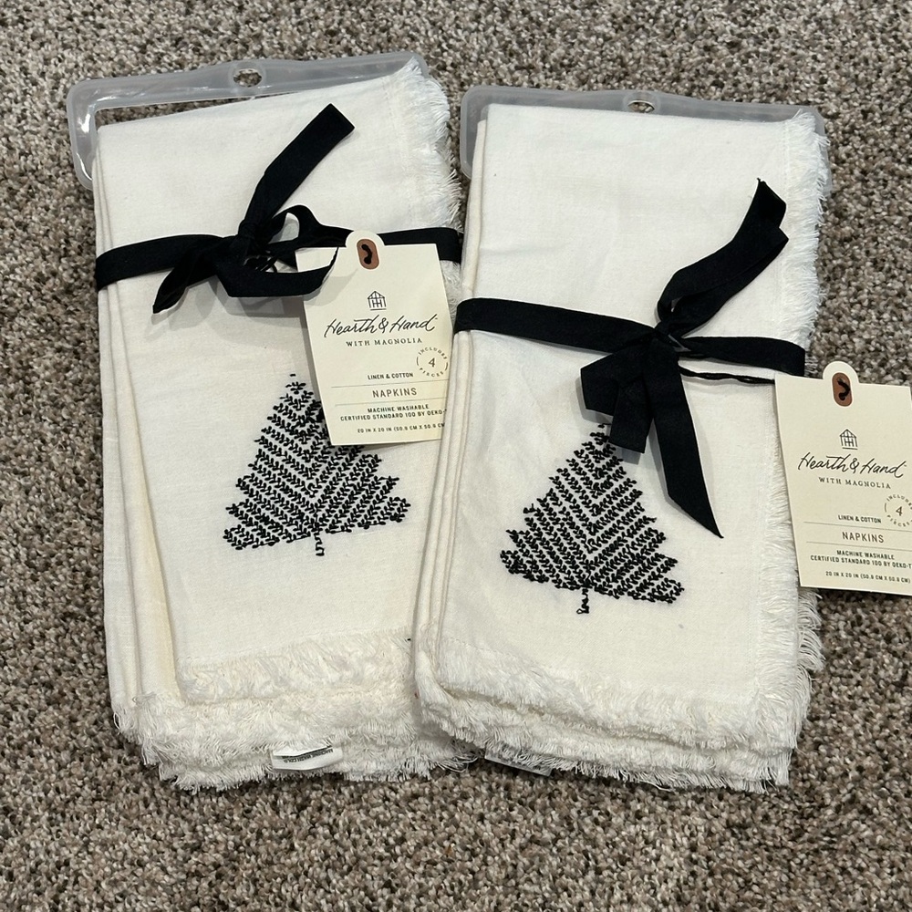 HEARTH & HAND with MAGNOLIA 2 Sets Linen/Cotton Black Stitched Napkins NEW! rare - Picture 2 of 10